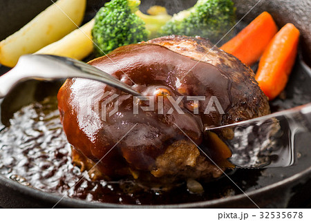 ハンバーグ 32535678