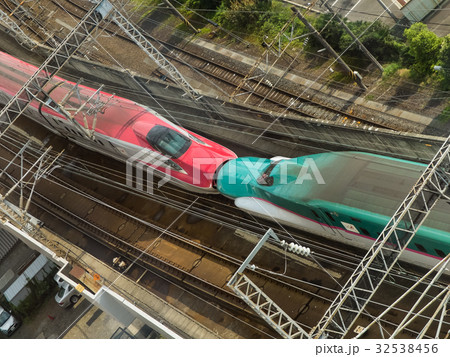 東北新幹線E5系とE6系の連結 東北新幹線E5系とE6系の連結 32538456