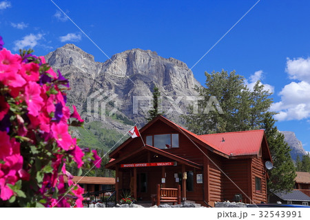 カナディアンロッキー、ザ・クロッシングの風景 32543991