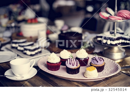Ceremony celebration bakery sweets happiness Ceremony celebration bakery sweets happiness 32545014