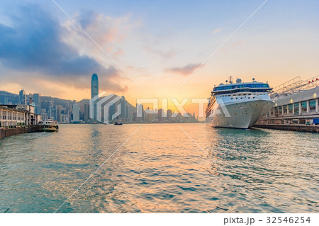 Star Ferry transports passengers Victoria Harbour  32546254
