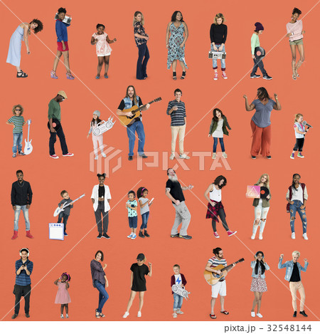 Diverse of People Enjoy Music Lifestyle Studio Isolated Diverse of People Enjoy Music Lifestyle Studio Isolated 32548144