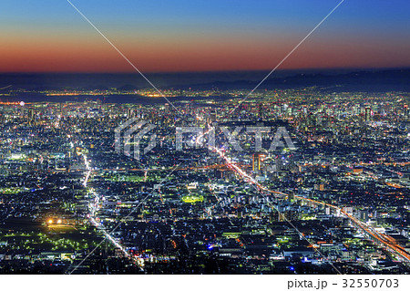 信貴生駒スカイラインからの眺め 夜景の写真素材