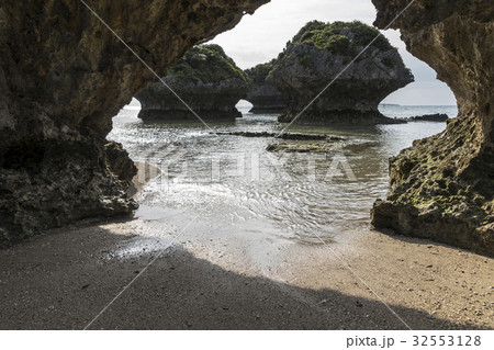 浜比嘉島 兼久ビーチ 32553128