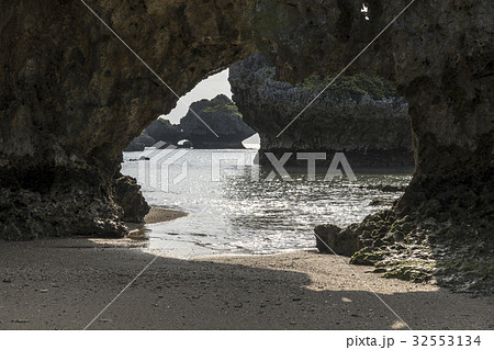 浜比嘉島 兼久ビーチ 32553134
