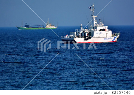 伊豆半島 巡視船 かの PM-3 停泊 多々戸浜 海水浴場 (静岡県 南伊豆) 伊豆半島 巡視船 かの PM-3 停泊 多々戸浜 海水浴場 (静岡県 南伊豆) 32557546