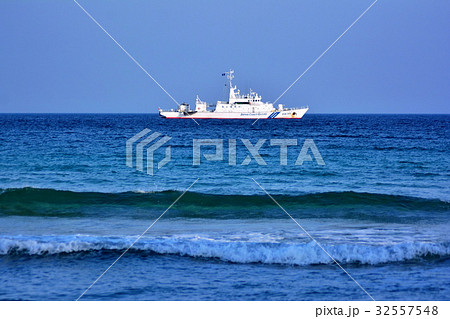 伊豆半島 巡視船 かの PM-3 停泊 多々戸浜 海水浴場 (静岡県 南伊豆) 伊豆半島 巡視船 かの PM-3 停泊 多々戸浜 海水浴場 (静岡県 南伊豆) 32557548