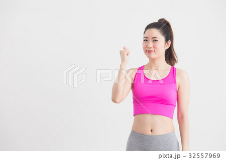 エクササイズ・白バック 32557969