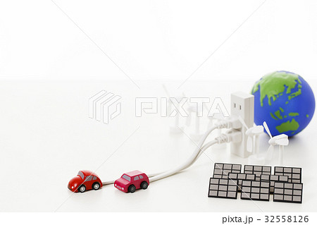 電気自動車　エコカー　太陽光発電　風力発電　クリーンエネルギー　車　自動車　エコ　ECO　エネルギー 32558126