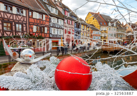 Colmar. Old half-timbered houses. 32563887