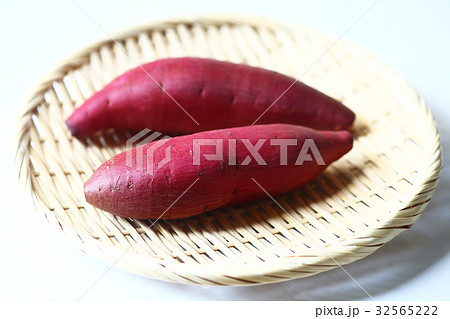 春の食材 さつま芋のシルクスイート 春の食材 さつま芋のシルクスイート 32565222