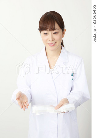 薬剤師のイメージ 32566405