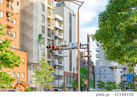 三田一丁目交差点の風景 32568330