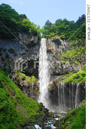 7月 日光20新緑の華厳の滝 7月 日光20新緑の華厳の滝 32570067