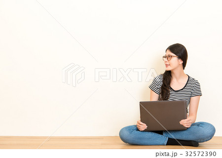 thoughtful young student thinks her future plan 32572390