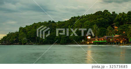 Colorful light of restaurants in Sihanoukville 32573685