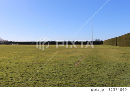 Grounds 32574849
