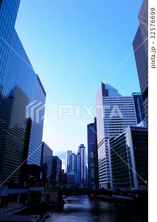 Cityscape 32576699