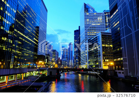 Cityscape 32576710