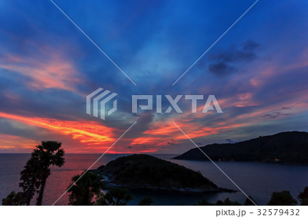 Dramatic Sunset in Phuket, Thailand 32579432