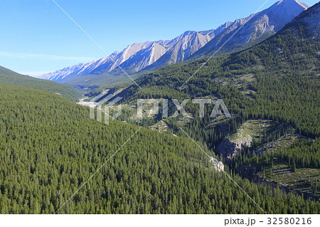 カナディアンロッキー、ヘリコプター遊覧飛行からの風景 32580216