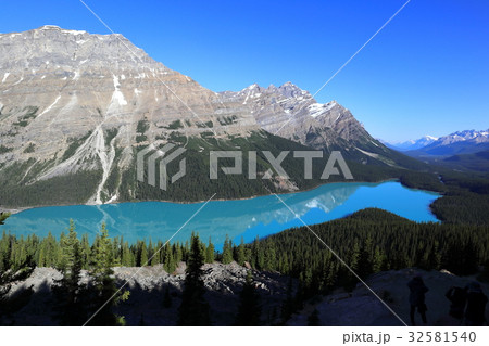 カナディアンロッキー、バンフ国立公園、ペイトー湖 32581540