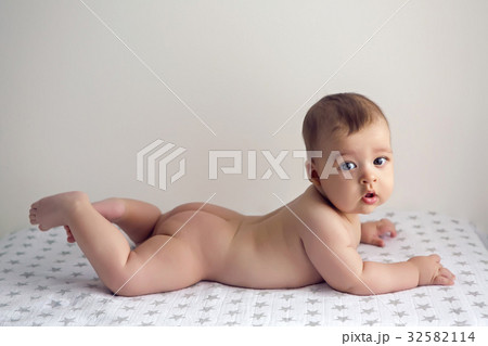 naked lil kid Alamy