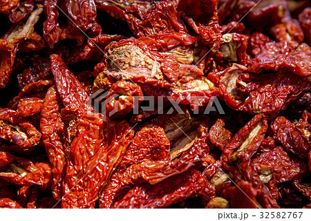Italian sun dried tomatoes Italian sun dried tomatoes 32582767