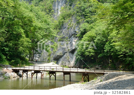 猊鼻渓風景 32582861