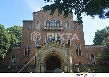 一橋大学本館 一橋大学本館 32582897