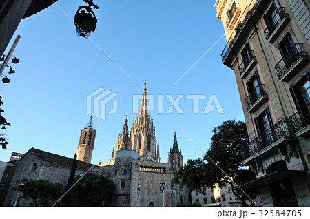 スペイン バルセロナのサンタエウラリア大聖堂 32584705