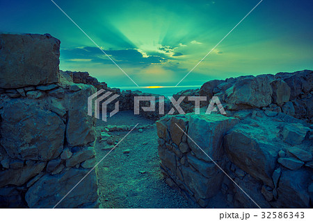 Beautiful sunrise over Masada fortress 32586343