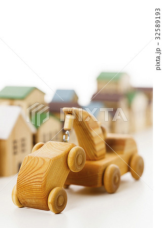 ロードサービス 故障 車 自動車 レッカー移動 レッカー車 故障車の写真素材