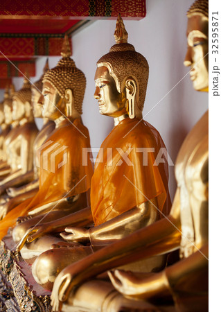 Golden Buddha, Wat Pho, Thailand 32595871