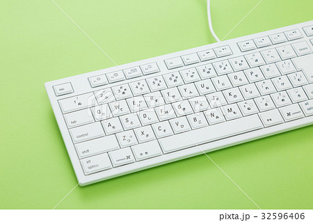 パソコン 32596406