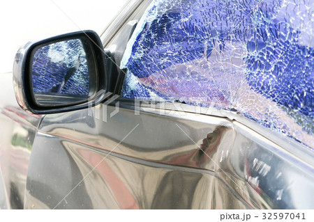 Car Crash background 32597041