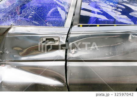 Car Crash background 32597042