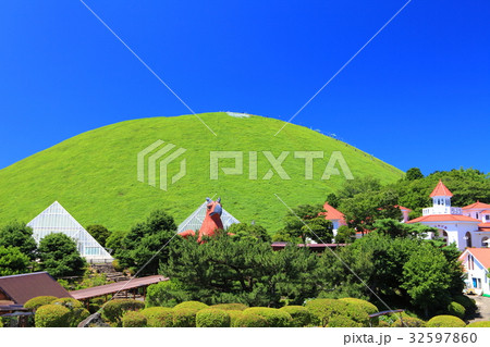 大室山と伊豆シャボテン動物公園 32597860