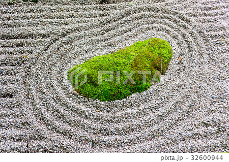 枯山水 枯山水 32600944
