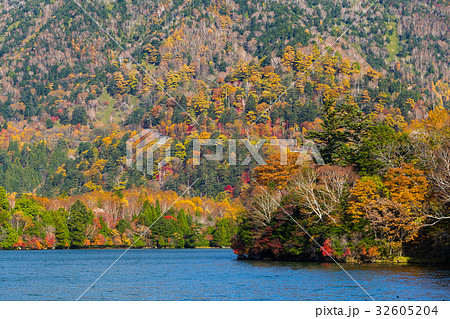 Yuno lake in Nikko 32605204