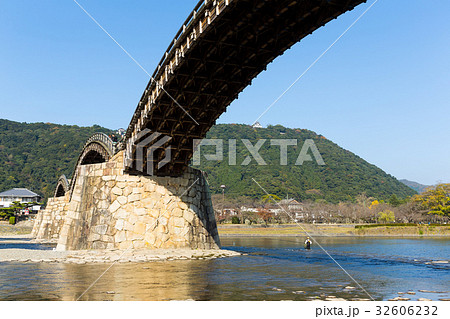 Japanese Traditional Kintai Bridge 32606232