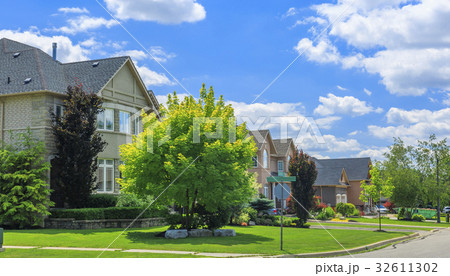 Luxury houses in North America Luxury houses in North America 32611302