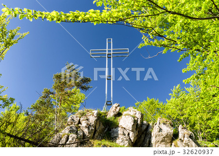 Cross on the forest 32620937