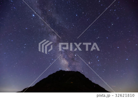 南アルプス・北岳と夏の天の川 南アルプス・北岳と夏の天の川 32621810