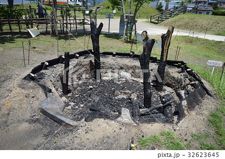 田名向原遺跡　住居状遺構(再現) 32623645