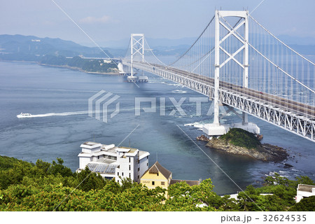 大鳴門橋 鳴門海峡 鳴門のうず潮(徳島県鳴門市) 大鳴門橋 鳴門海峡 鳴門のうず潮(徳島県鳴門市) 32624535