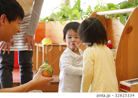 託児所、保育士、保育園、幼稚園、保育所、認可保育園　撮影協力・RYOZAN PARK大塚 32625334