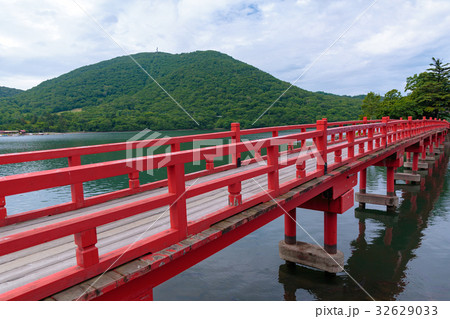 【群馬県】赤城山の大沼　赤城神社 32629033