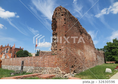 トルンのドイツ騎士団城跡(Ruins of Teutonic Knights' Castle) 32630596