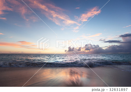 sunset on Seychelles beach 32631897